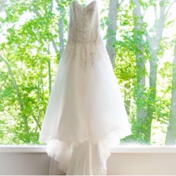 Wedding dress ft. bold beading w/Swarovski crystals on Lucia embroidered Motif - Picture 9 of 10